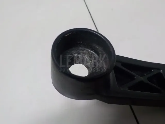 Поводок стеклоочистителя передний правый для  Fiat Brava 1995-2001