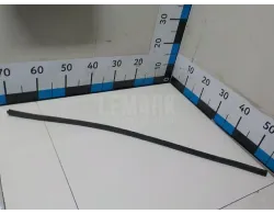 Уплотнитель капота