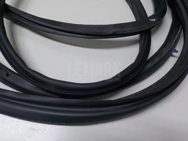 Уплотнитель двери для  Changan Alsvin (B511) 2018
