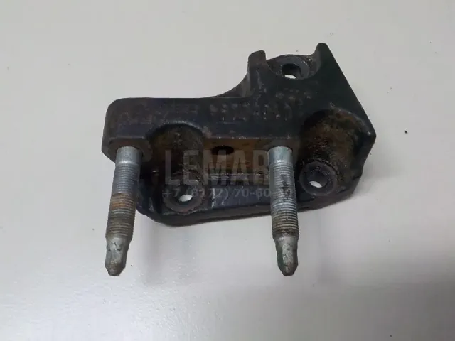 Кронштейн опоры двигателя для  Citroen C5 2001-2004