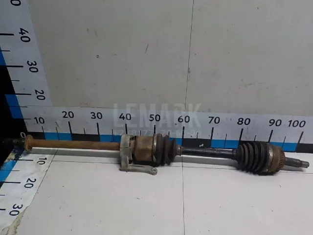 Полуось передняя правая