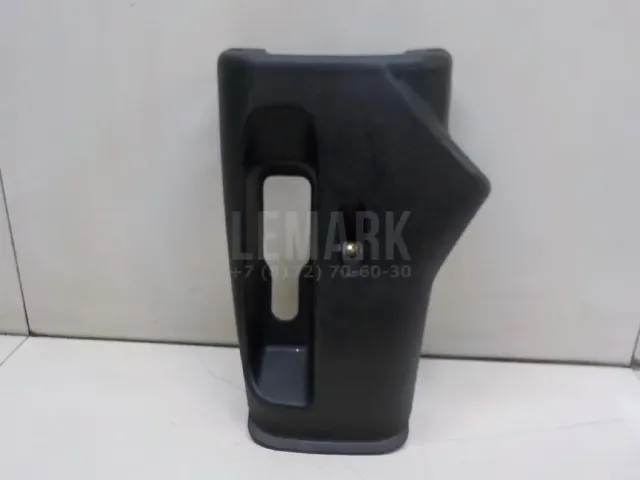 Кожух рулевой колонки нижний