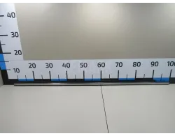 Накладка стекла переднего левого