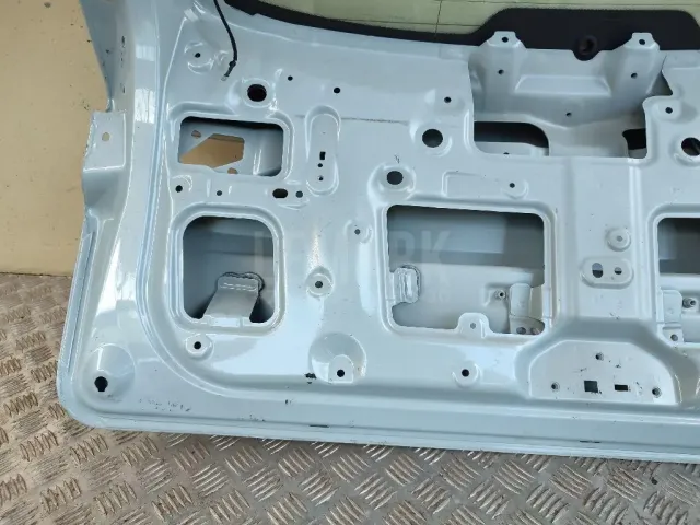 Дверь багажника со стеклом для  Ford Fiesta 2017