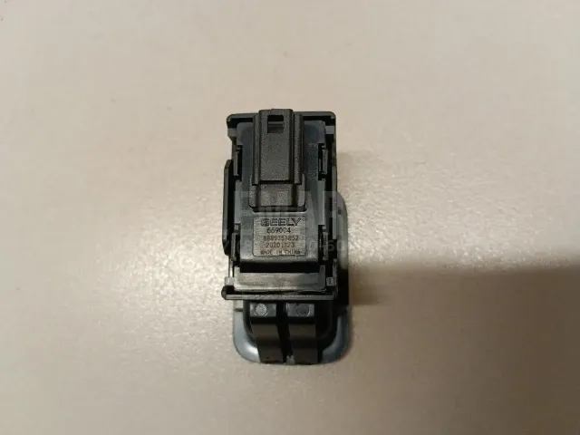 Кнопка открывания багажника для  Chevrolet Camaro 2009-2015
