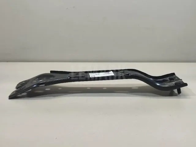 Кронштейн замка капота для  BMW X3 E83 2004-2010
