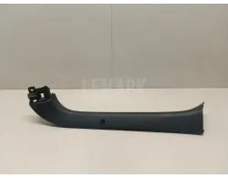 Обшивка двери багажника