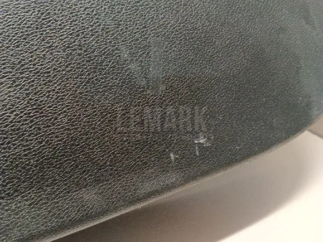 Обшивка двери багажника