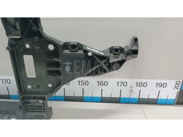 Панель передняя для  BMW X3 E83 2004-2010