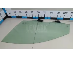 Стекло двери передней левой