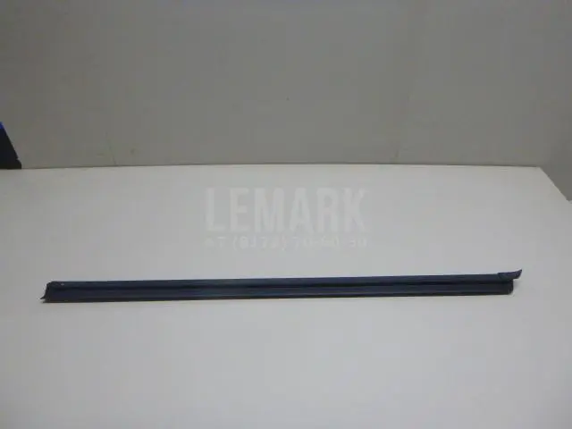 Накладка стекла переднего правого для  Chevrolet Spark 2005-2010