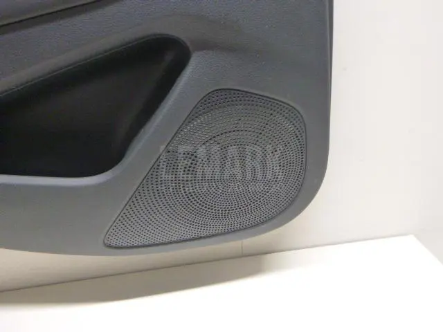 Обшивка двери задней левой для  Audi A3 [8V] 2013-2020
