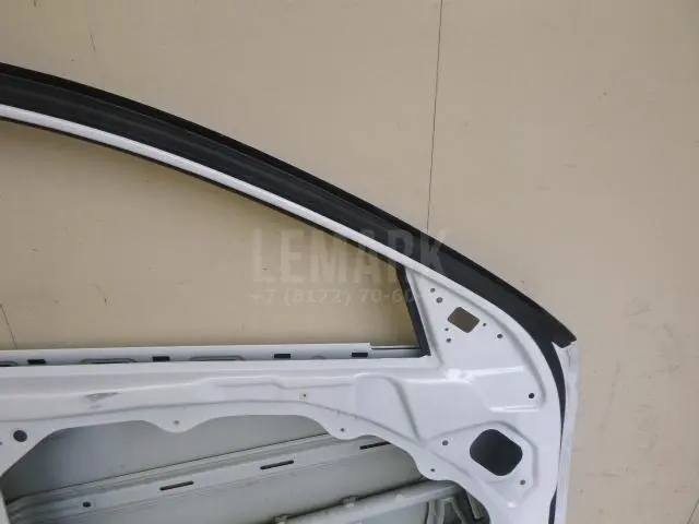 Дверь передняя левая для  Citroen C-Crosser 2008-2013