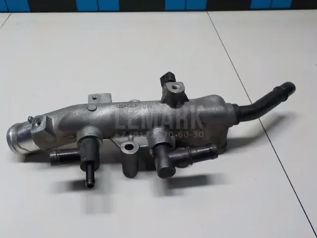 Фланец двигателя системы охлаждения для  Ford Fusion 2002-2012