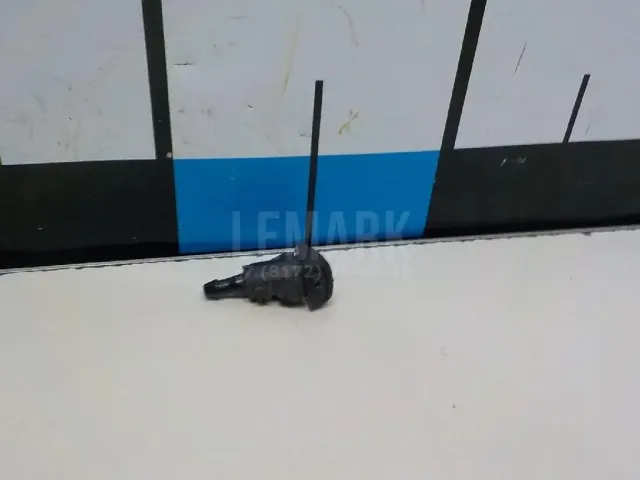 Форсунка омывателя лобового стекла