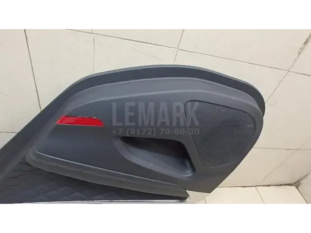 Обшивка двери задней правой для  Citroen C6 2006-2012