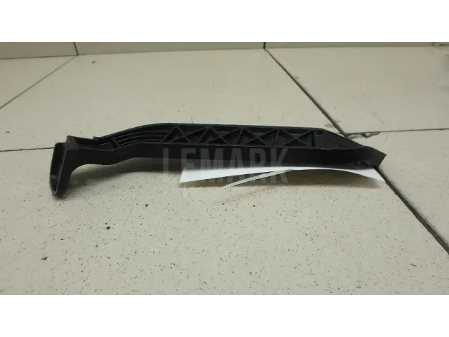 Крепеж бампера для  BMW X5 E70 2007-2013