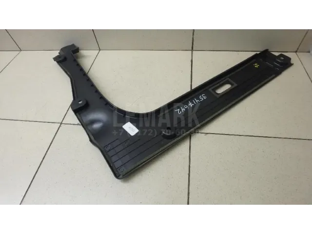 Накладка (кузов внутри) для  BMW 1-serie F20/F21 2011-2019