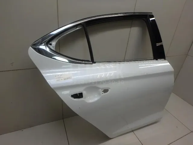 Дверь задняя правая для  Cadillac Escalade IV 2014-2020