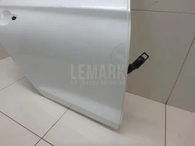 Дверь задняя правая для  Cadillac Escalade IV 2014-2020