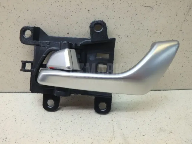Ручка двери внутренняя левая для  BMW 1-serie F20/F21 2011-2019