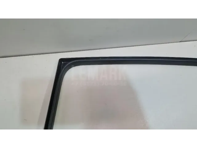 Накладка двери задней левой для  Chevrolet Tahoe V 2020