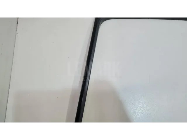 Накладка двери задней левой для  Chevrolet Tahoe V 2020
