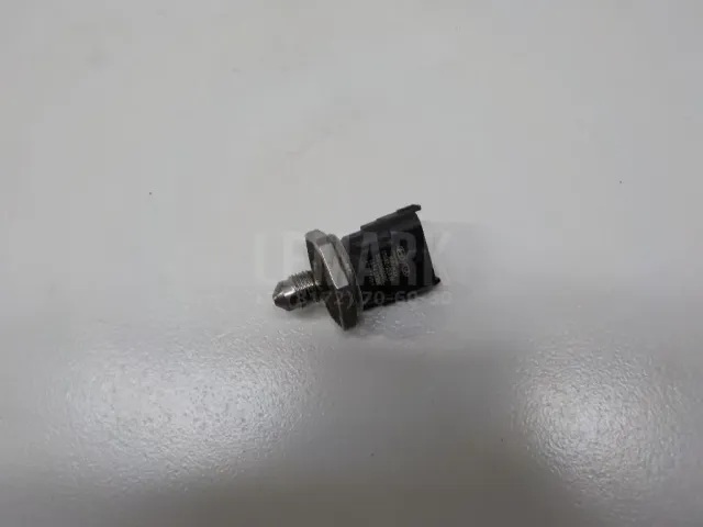Датчик давления топлива