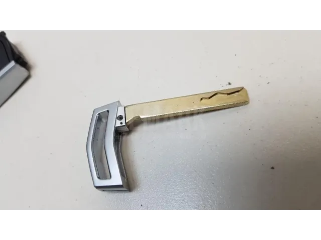 Ключ зажигания