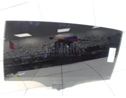 Стекло двери задней левой