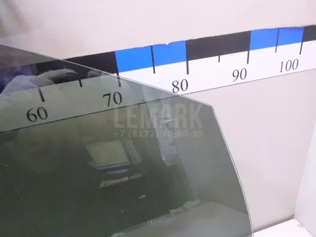 Стекло двери задней левой