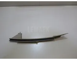 Направляющая стекла двери