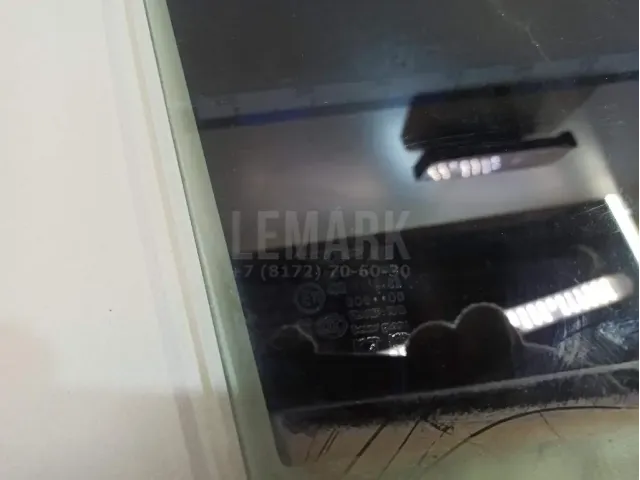 Стекло двери задней правой
