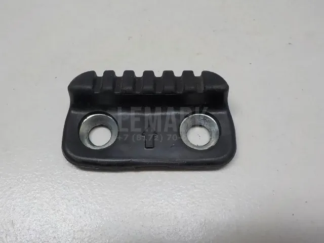 Отбойник крышки багажника для  BMW X5 E53 2000-2007