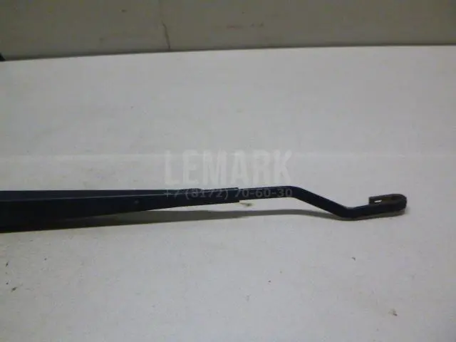 Поводок стеклоочистителя передний правый для  BMW 5-serie E60/E61 2003-2009