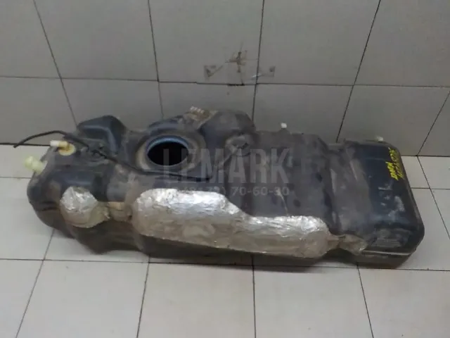 Бак топливный
