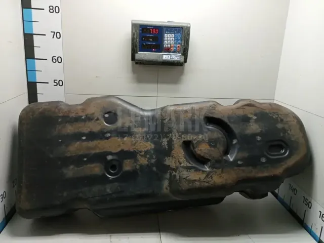 Бак топливный