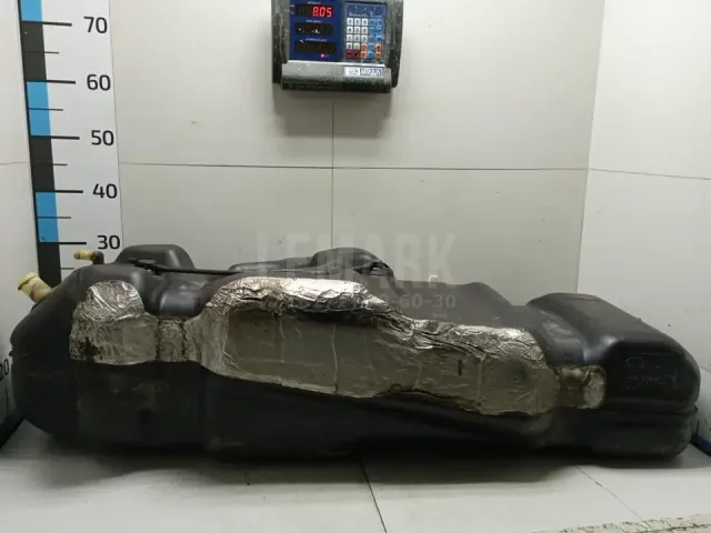 Бак топливный