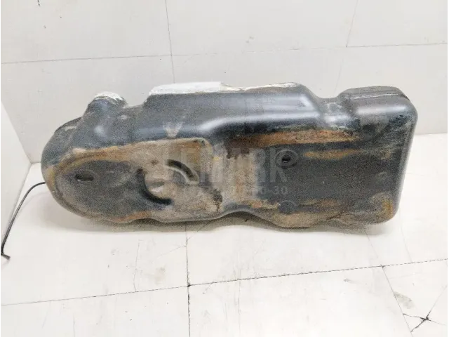 Бак топливный