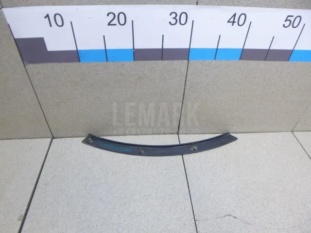 Накладка заднего крыла правого для  Ford Mondeo III 2000-2007