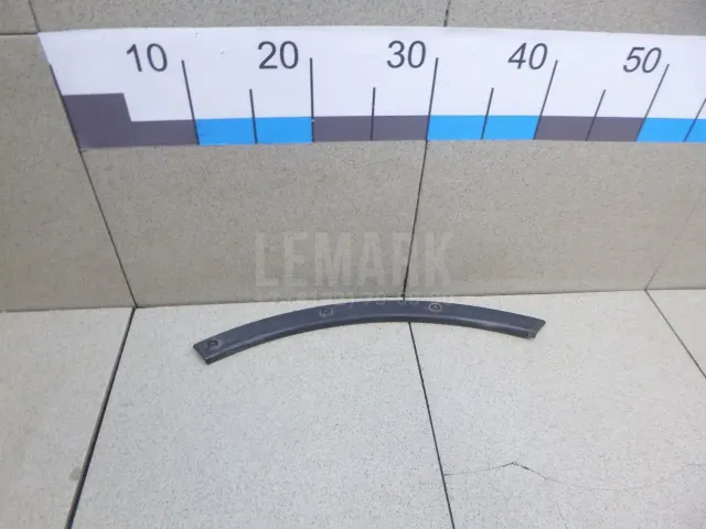 Накладка заднего крыла правого для  Ford Mondeo III 2000-2007