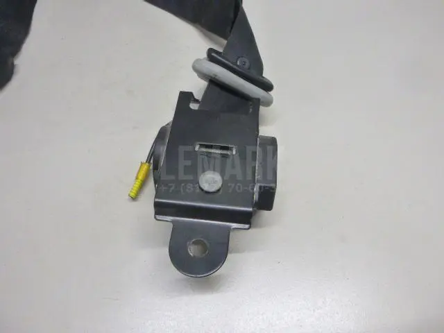 Ремень безопасности с пиропатроном для  GM Pontiac Vibe 2002-2007