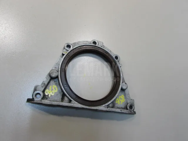 Крышка коленвала задняя для  BMW X1 F48 2014-2022