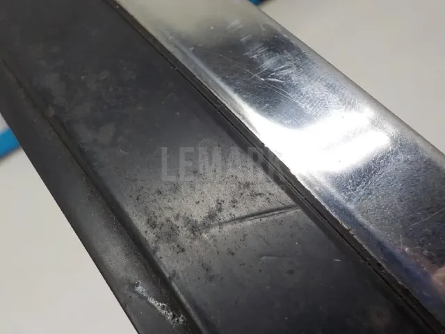 Молдинг крыши левый