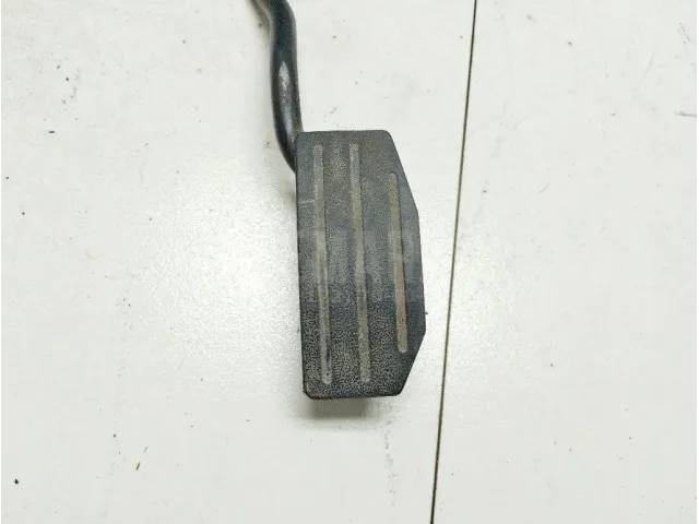 Педаль газа