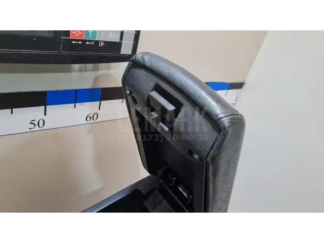 Подлокотник для  BMW X5 F15/F85 2013-2018