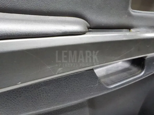 Обшивка двери задней левой для  BMW Z8 E52 2000-2003