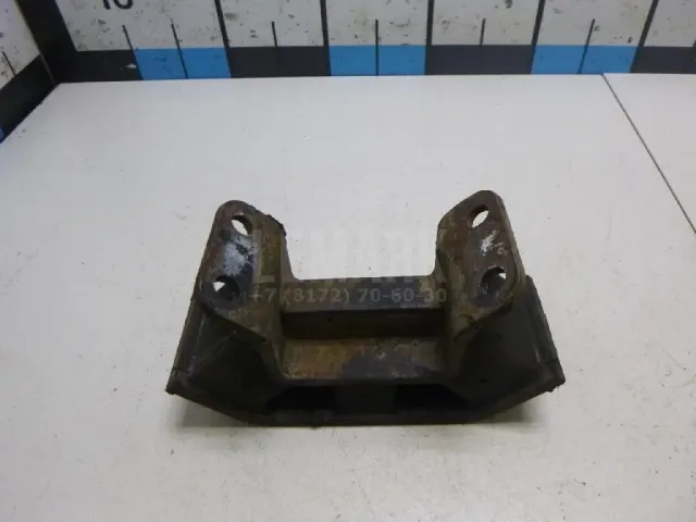 Опора КПП задняя для  Ford Escape EUR 2007-2009