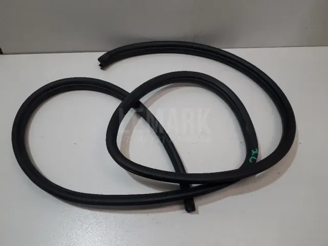 Уплотнитель (внутри) для  Daewoo Nubira 2003-2007