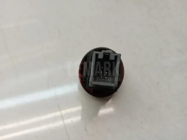 Кнопка аварийной сигнализации
